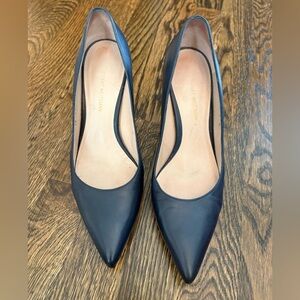 Stuart Weitzman Navy Pointed-Toe Leather Pumps